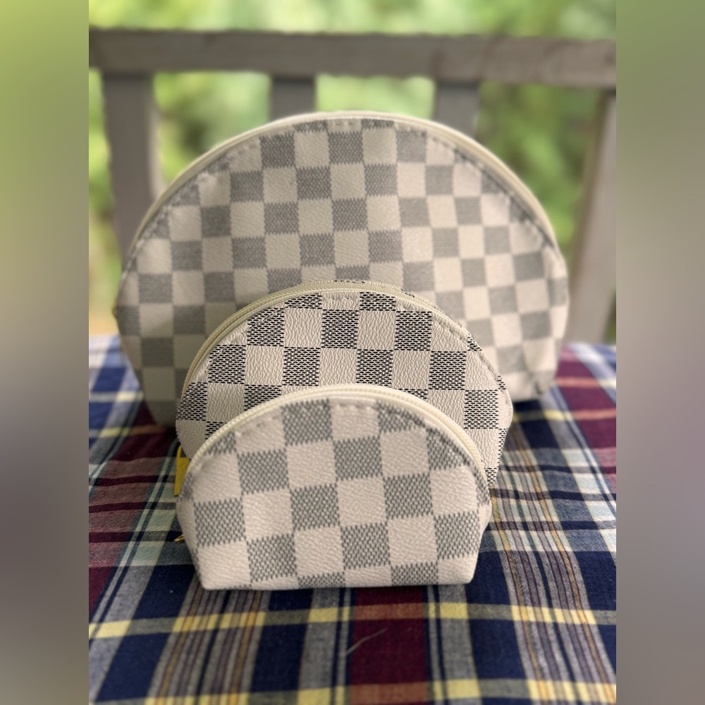 Checkered Cosmetic Bag Set